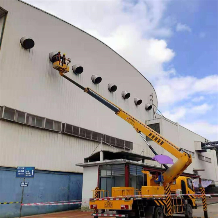 崇礼县高空作业车出租服务：专业广告牌安装解决方案