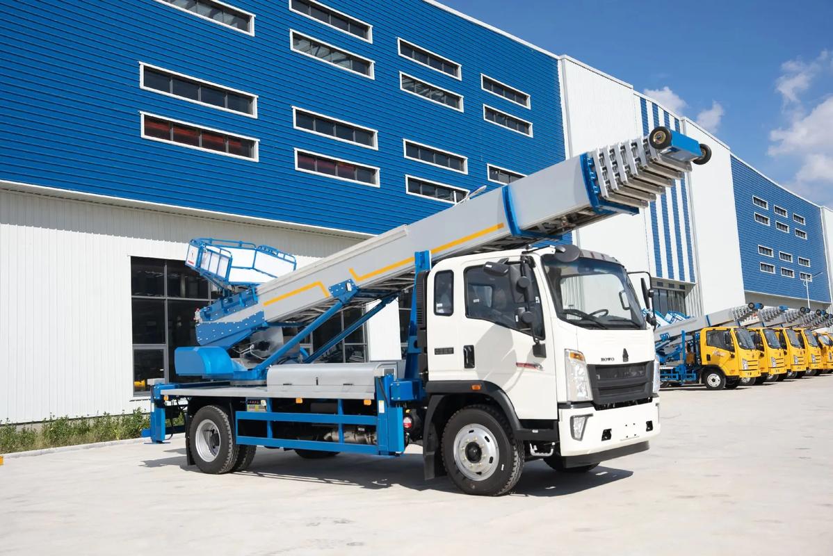 崇礼县出租云梯车高空作业车 建筑垃圾搬运